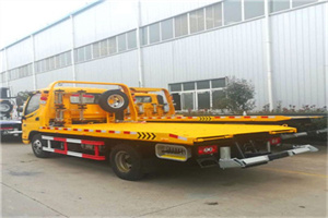 鲁甸附近拖车救援搭电