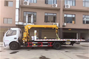 鲁甸附近汽车轮胎更换